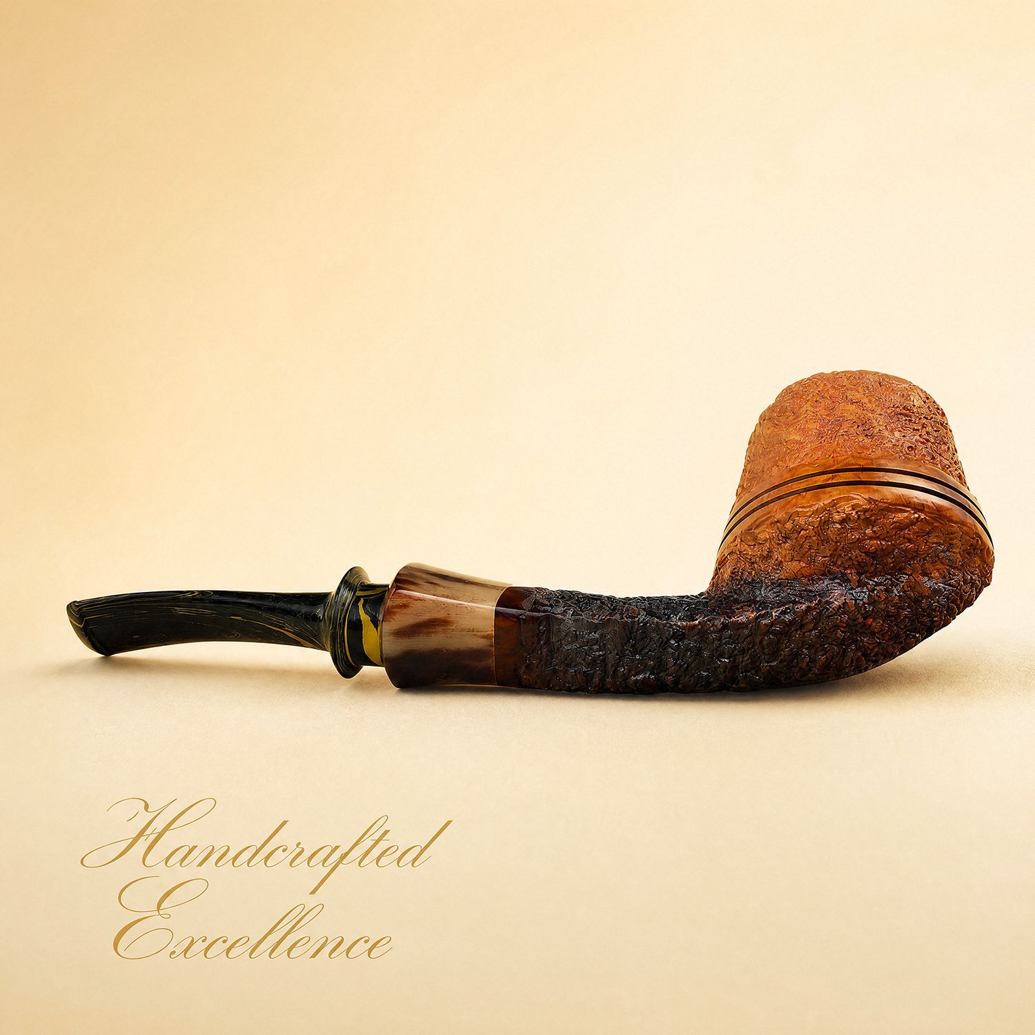 Gradient-Carved Bulldog Tobacco Pipe