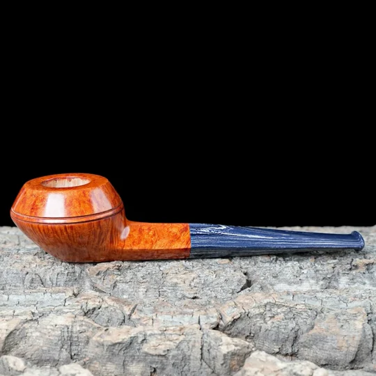 Briar Bulldog Pipe